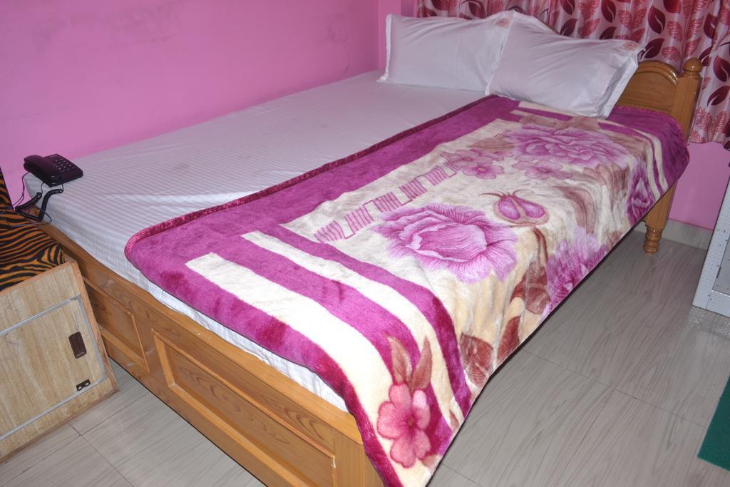 Hotel Sukh Sagar Inn Deoghar Quarto foto