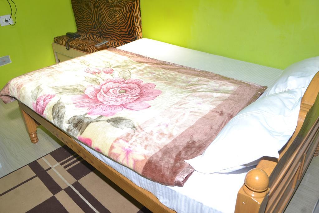Hotel Sukh Sagar Inn Deoghar Quarto foto